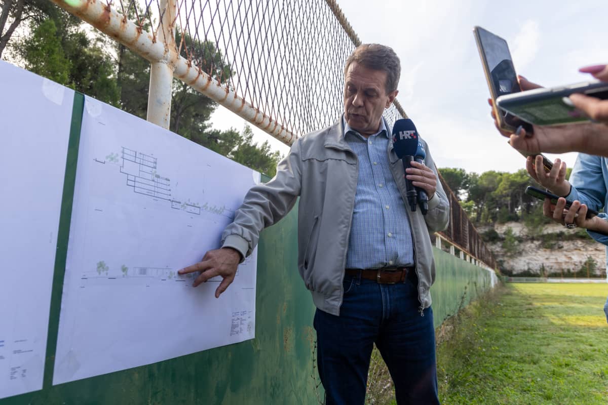 Zoran Kostić: Realno je da kroz godinu dana imamo građevinsku dozvolu ...